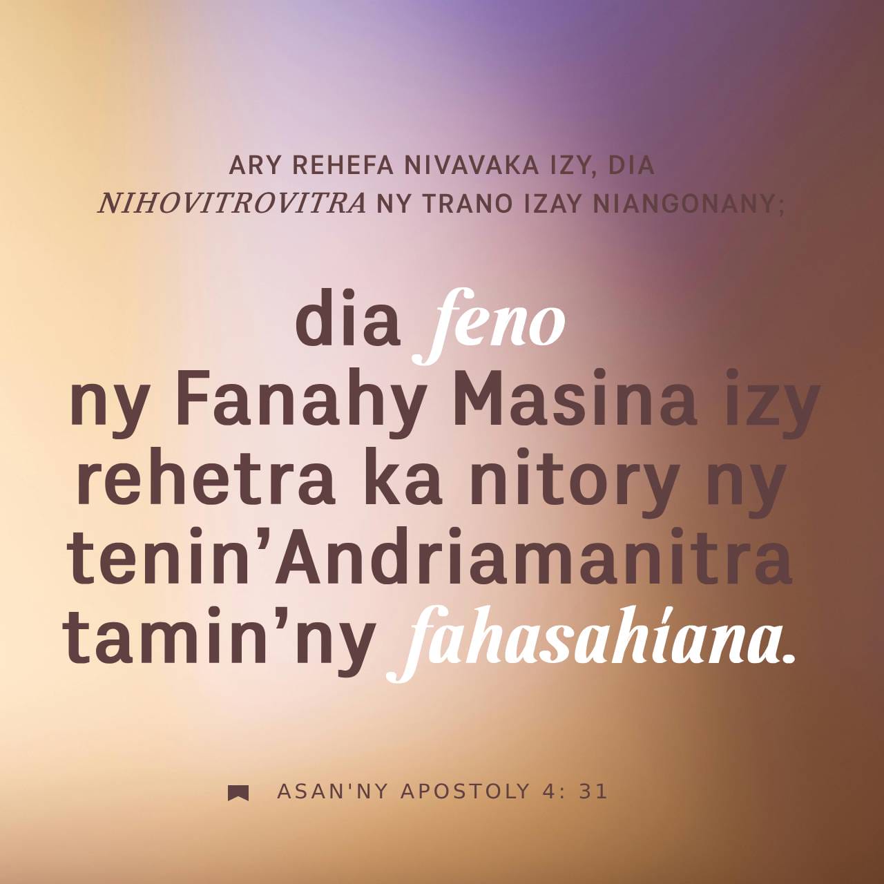 Klaudiya Koll yalangoch fotosuratlar