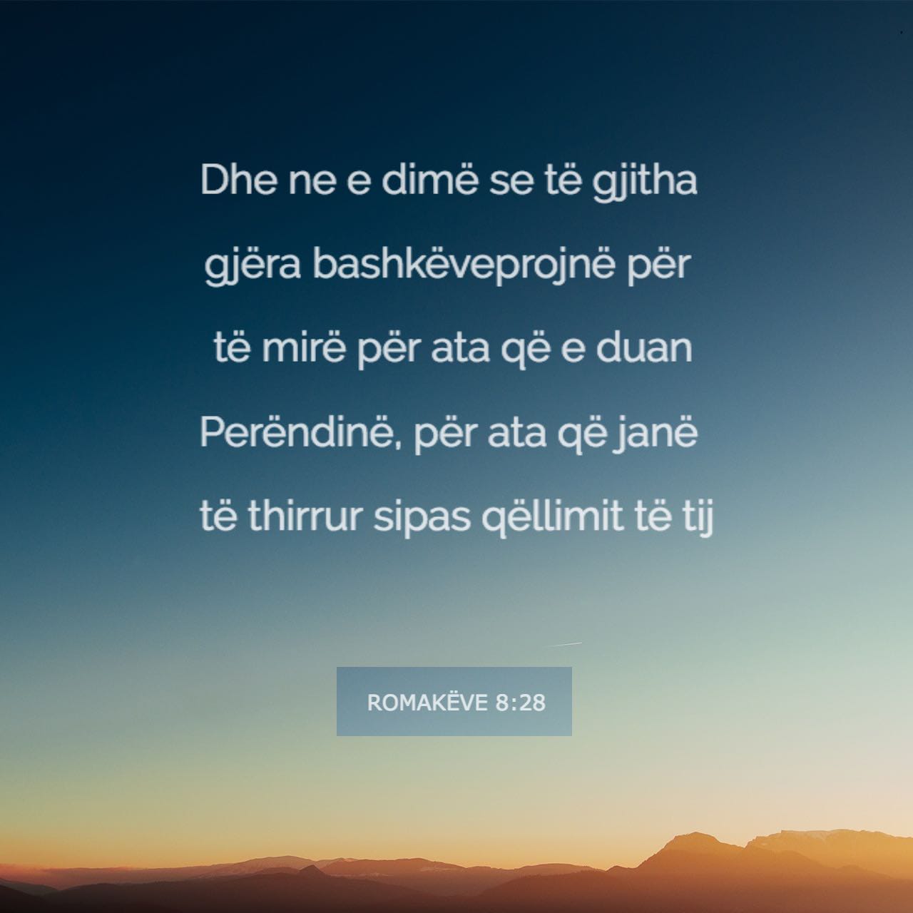 Porno aka va opa uyda sikishdi Rus porno videolari: Yosh ona oglini korish uchun hammomga kiradi.