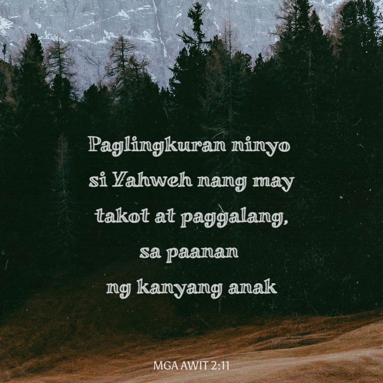 Gothic yalangoch qizlar Dik va mushuk surati bolgan odam