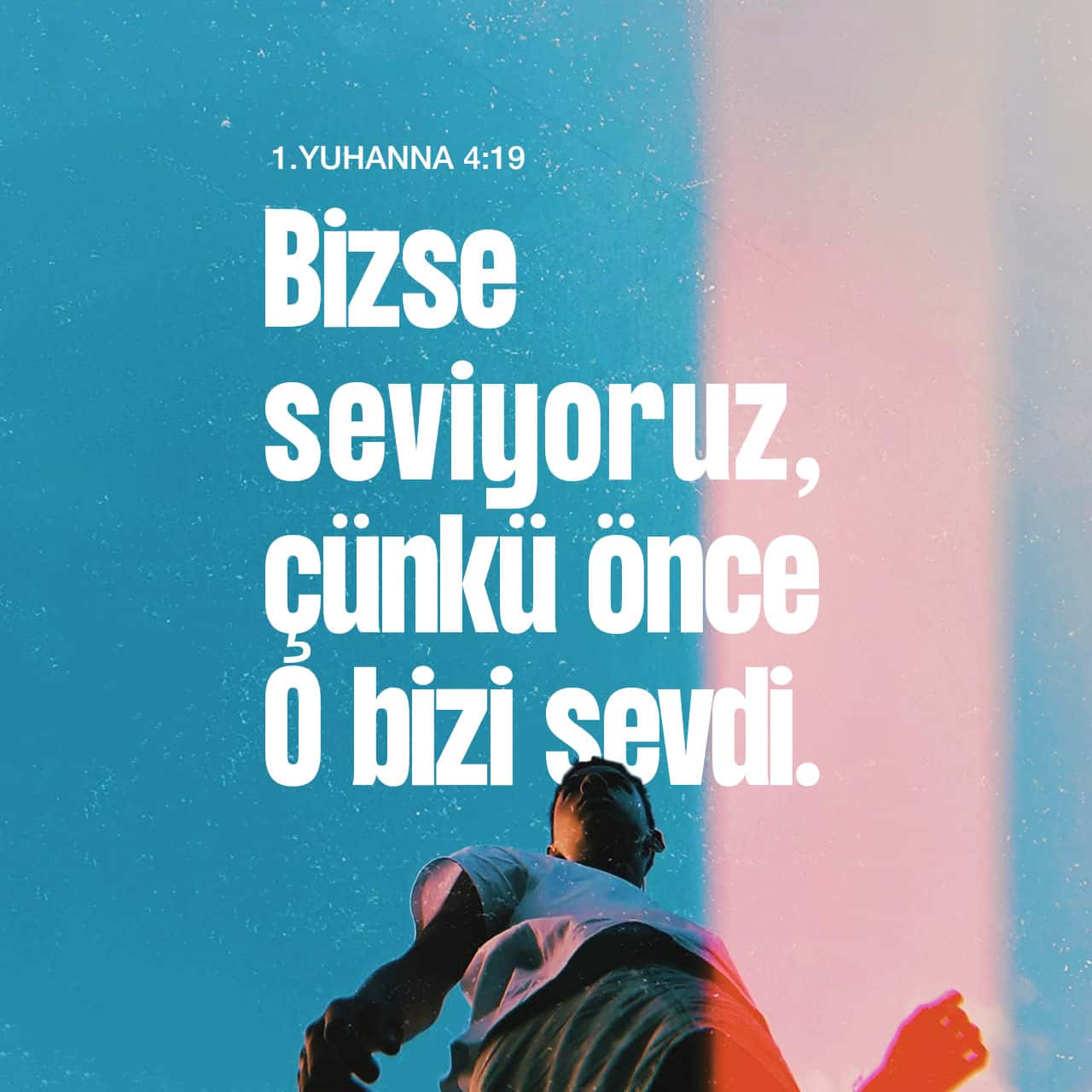 Xotinimning shahvoniy pantiesdagi shaxsiy fotosuratlari