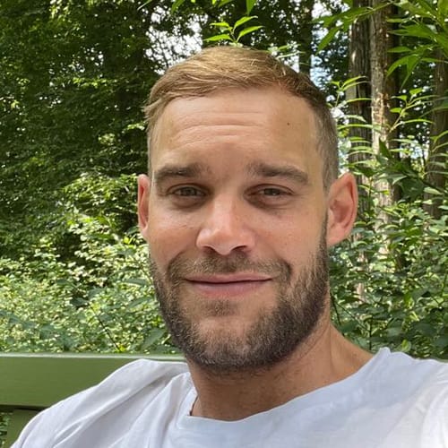 Bible profile picture for @CrisIs