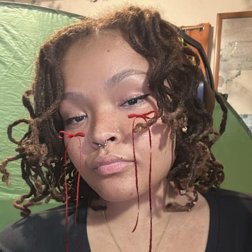 Bible profile picture for @uhmelly