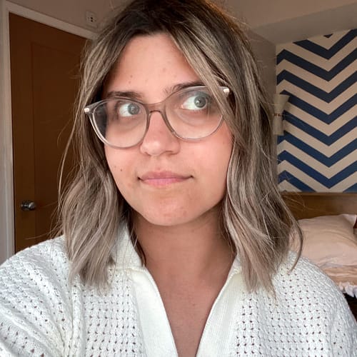 Bible profile picture for @hiding