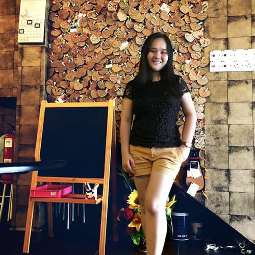 Bible profile picture for @WeiYing