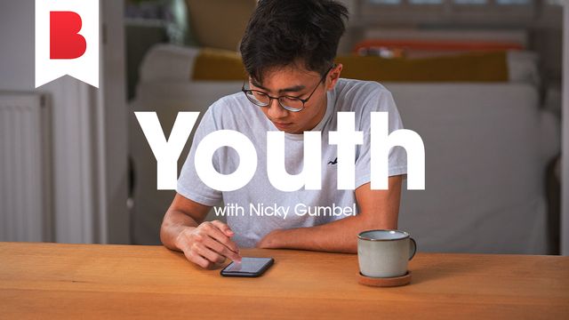 bible-in-one-year-2023-with-nicky-gumbel-youth-devotional-reading