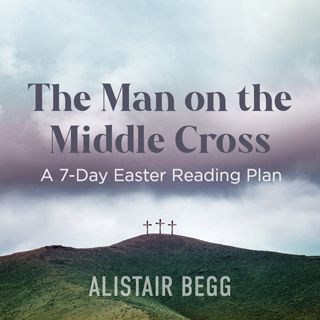 الرجل المعلق على الصليب الأوسط: خطة قراءة لعيد القيامة من سبعة أيام